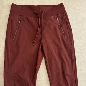 Athleta Trekkie North Joggers